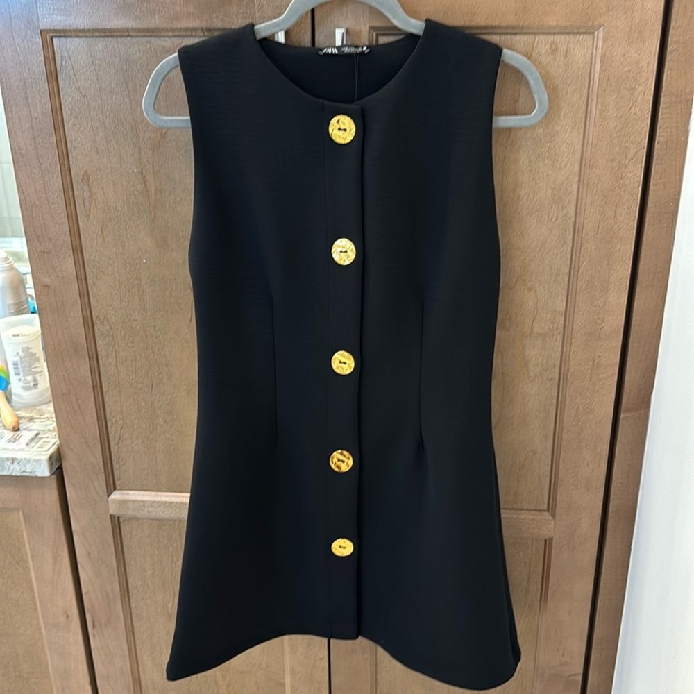 Zara NWT short dress with buttons